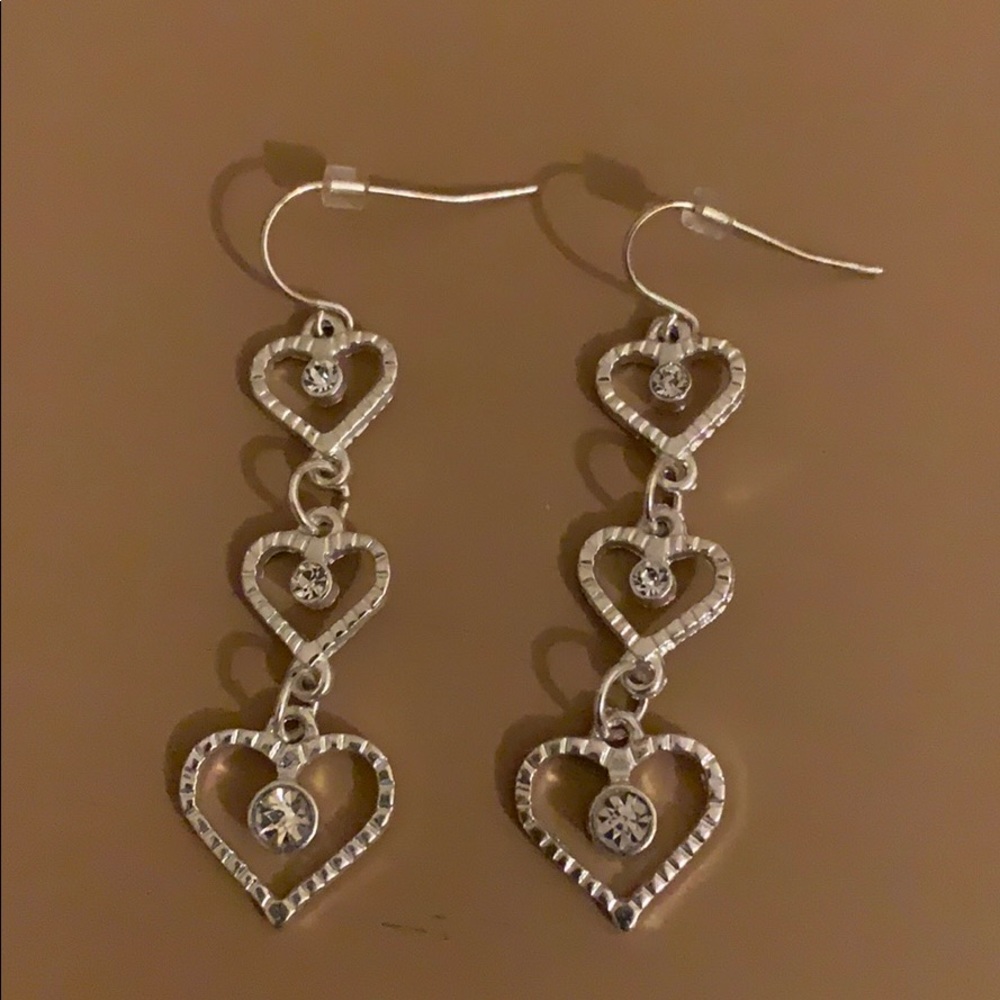 Dangling Heart Earrings